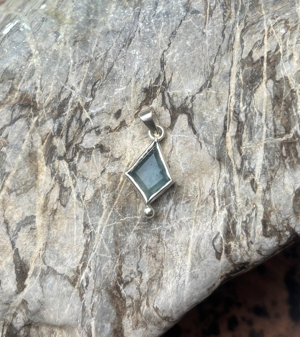 Blue Tourmaline Solid Sterling 925 Silver Necklace