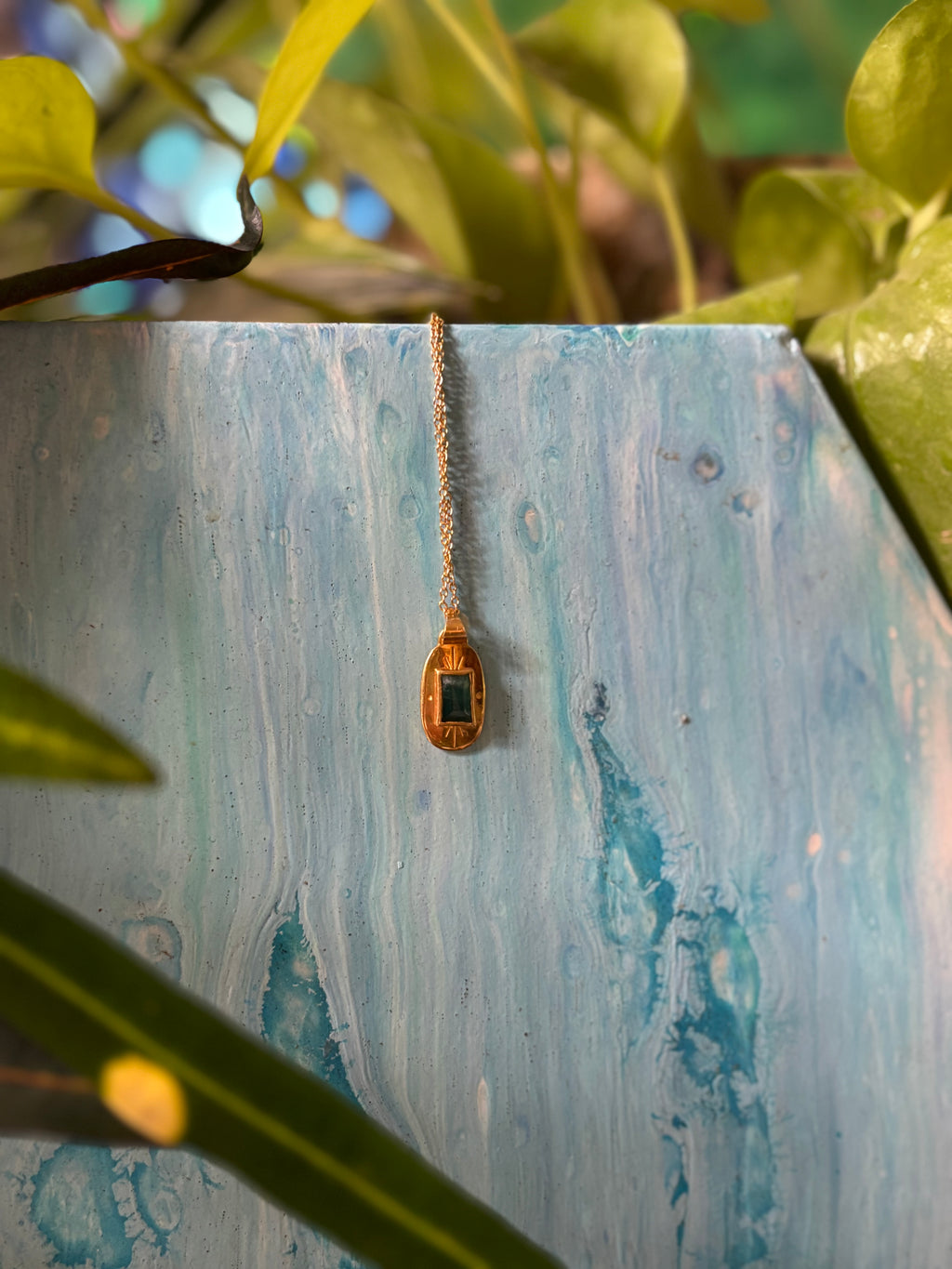 14k Gold Raw Teal Tourmaline Etched Oval Necklace