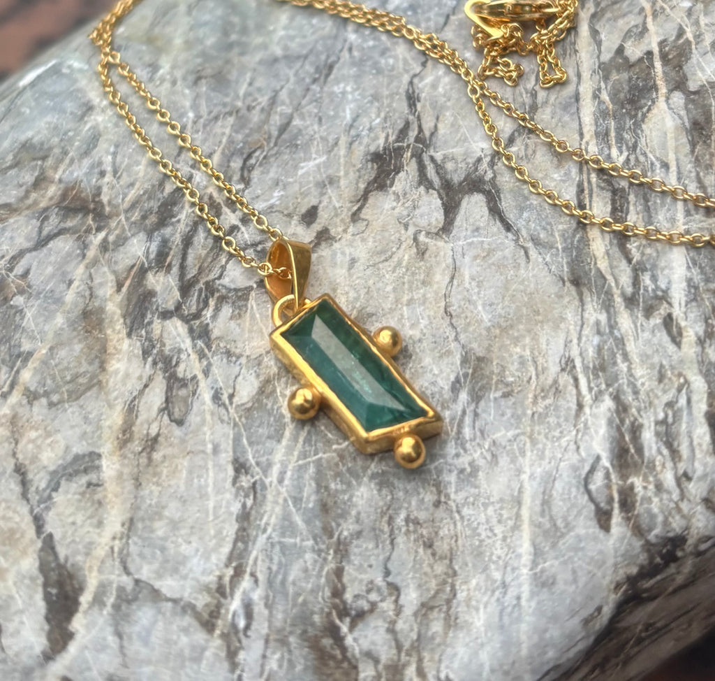 14k Gold Ethnic Teal Tourmaline Baguette Necklace